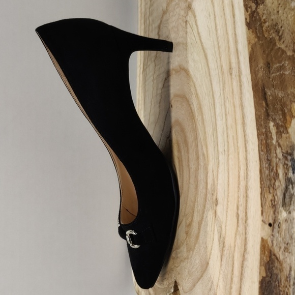 Ann Taylor Factory Black Heels, Size 6M - Picture 8 of 12